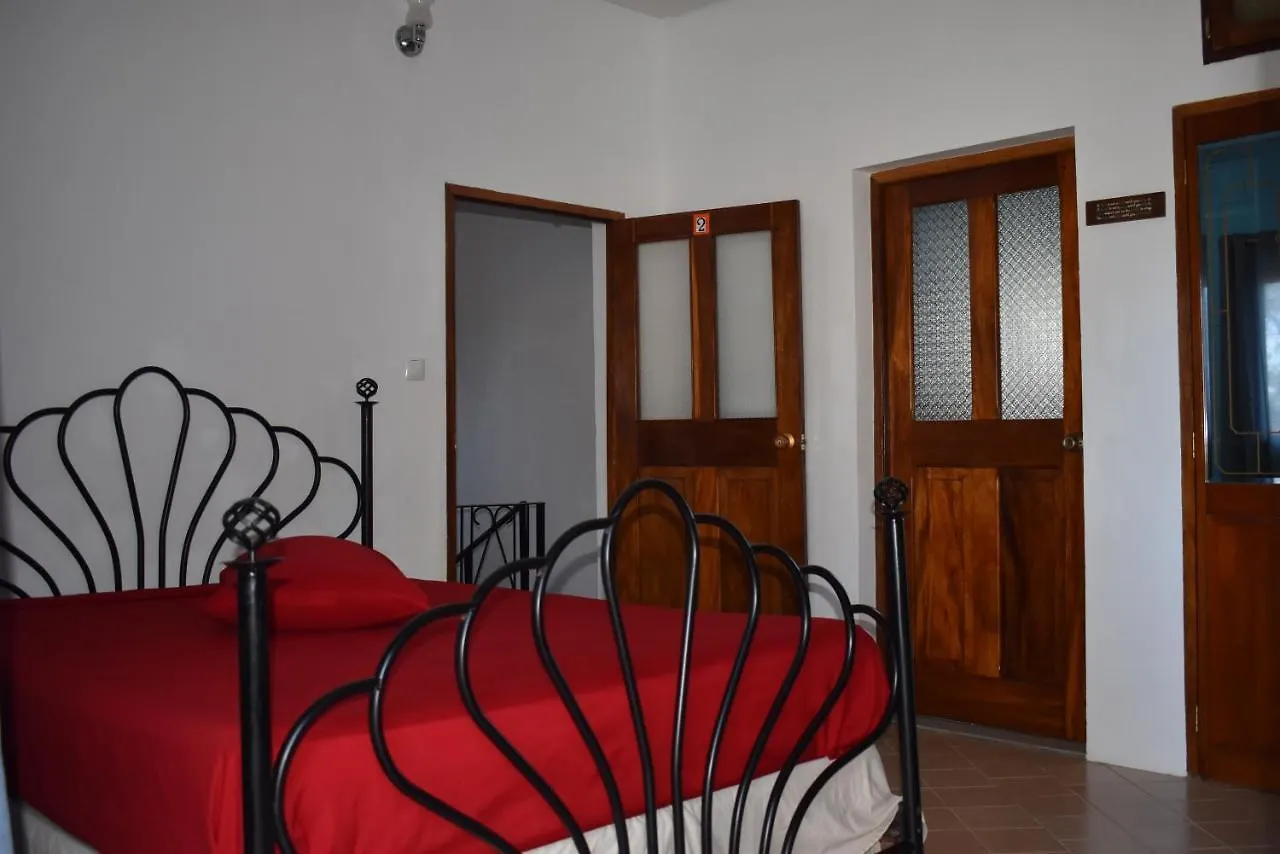 Bed and Breakfast Residencial Nos Raiz Vila Nova Sintra Кабо-Верде